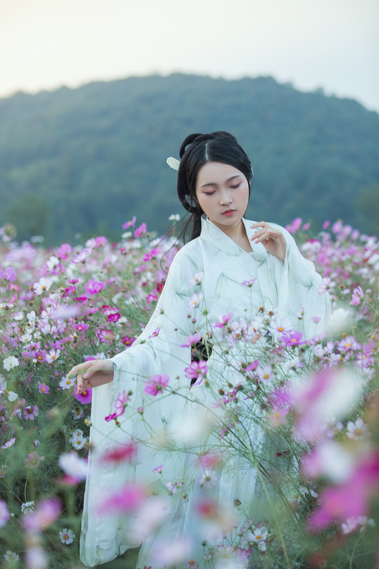 [YITUYU艺图语] 2022.05.23 娑萝 一个白鹿 [22P/274MB]