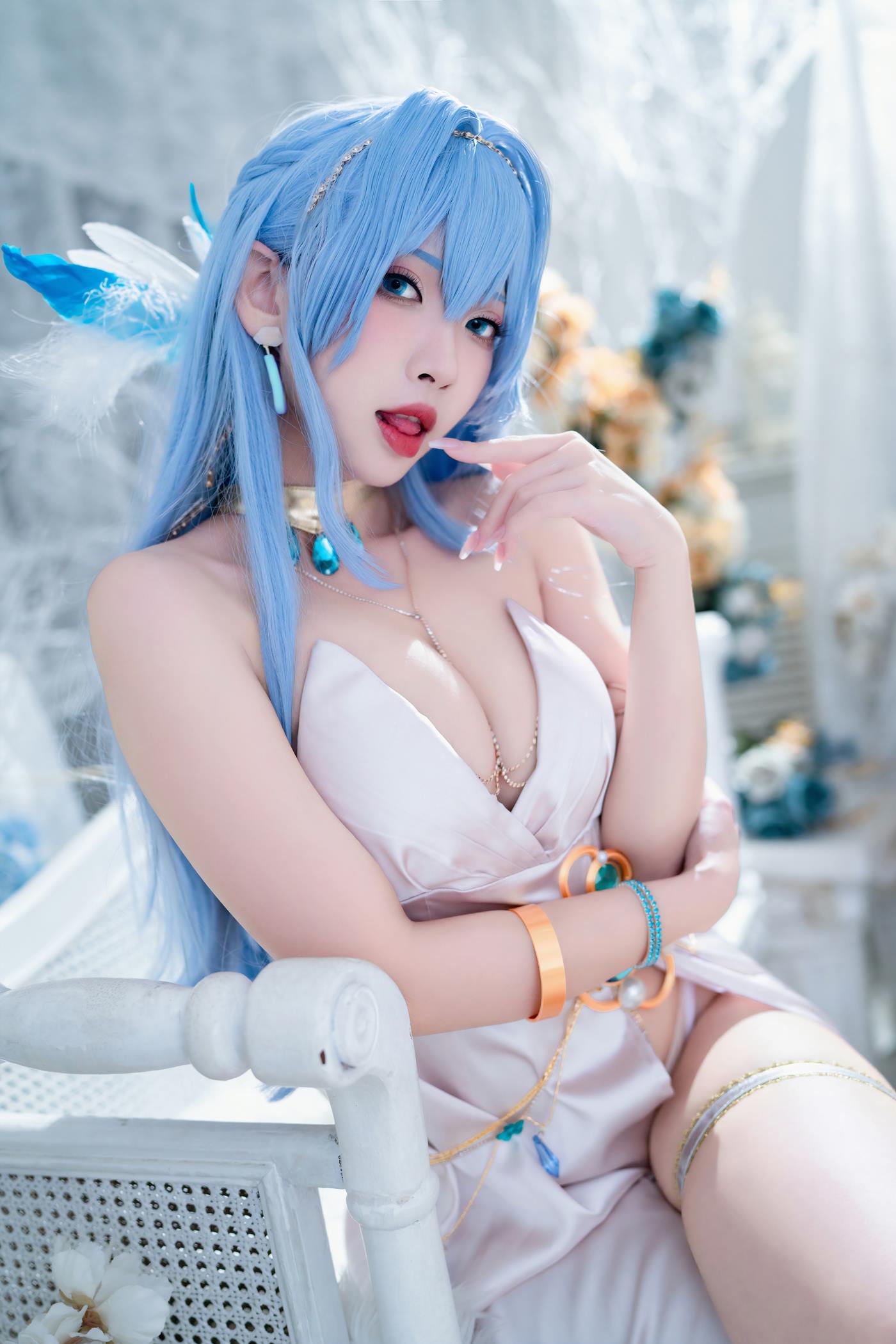 宫本桜  - Nikke胜利女神 海伦娜礼服[19P/176MB]