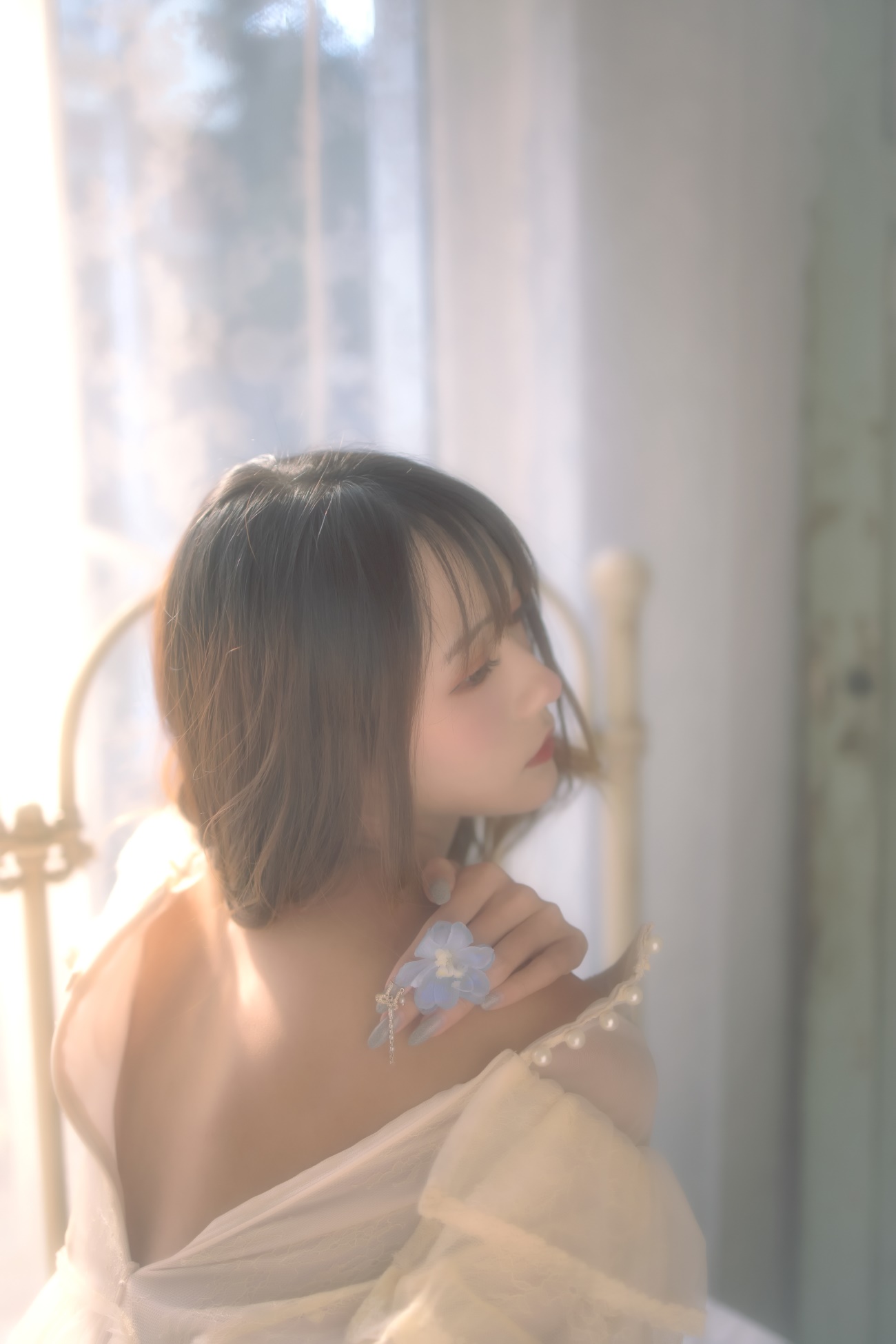 [YITUYU艺图语] 2022.05.21 蓝风铃 兔子Zzz不吃胡萝卜 [28P/246MB]