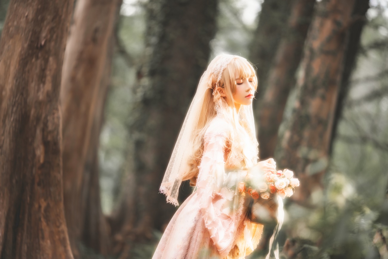 [YITUYU艺图语] 2022.05.22 天照LOLITA 桜桃喵 [22P/480MB]