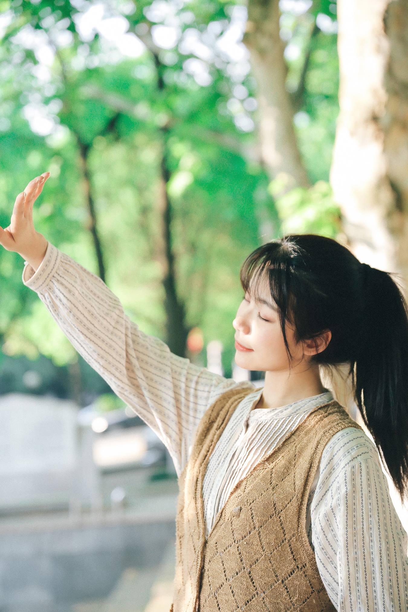 [YITUU艺图语] 2022.05.18 夏末微风 紫傲 [25P/242MB]