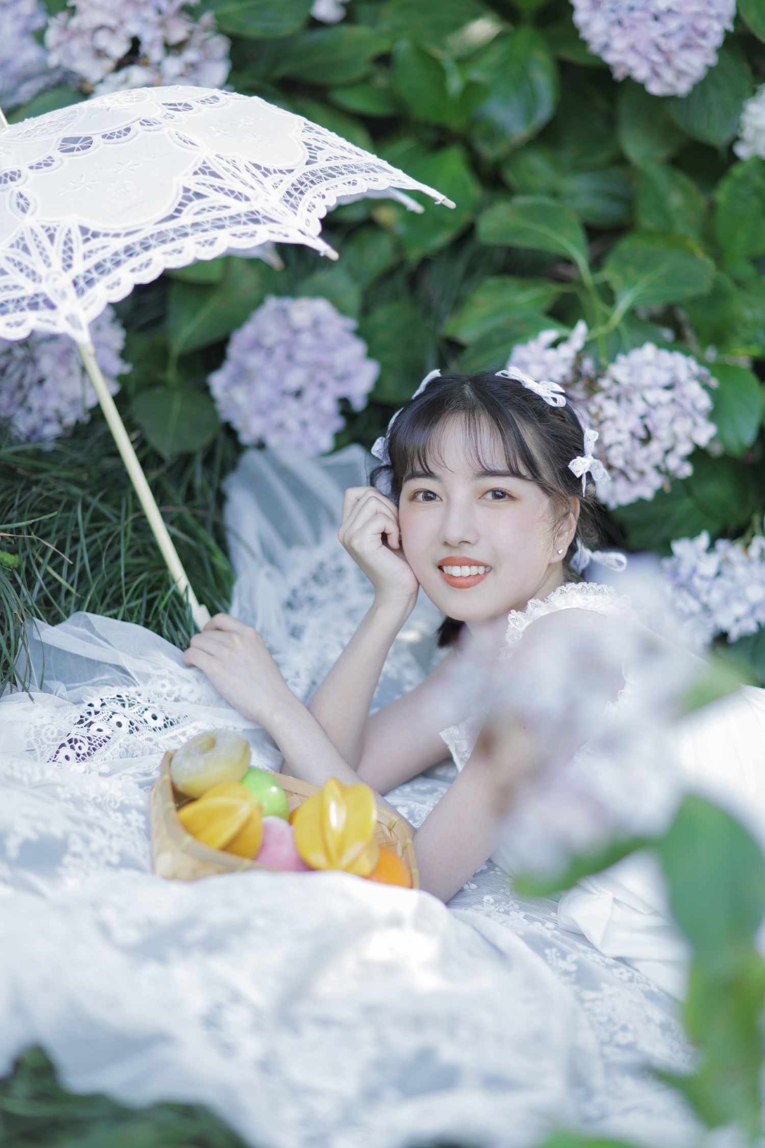 [YITUYU艺图语] 2022.05.25 花儿与少女 欣雨 [24P/195MB]
