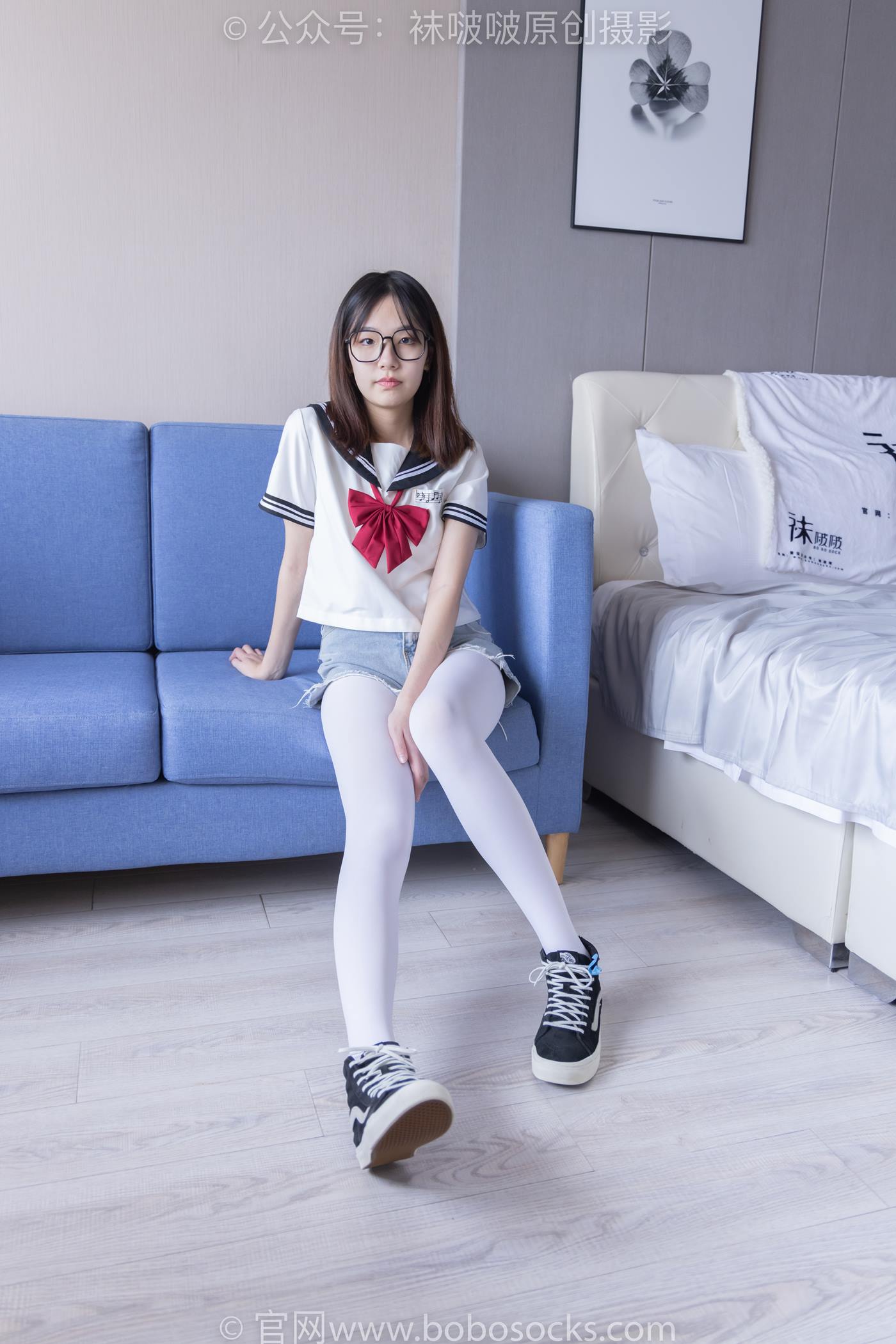 [BoBoSocks袜啵啵]NO.215 小甜豆-三双帆布鞋板鞋、厚白丝、黑丝[144P/1V/6.54GB]