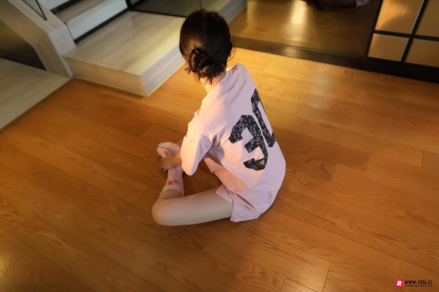 [ROSI写真] 艺学妹系列 2018.10.06 NO.0025 [31P/26MB]