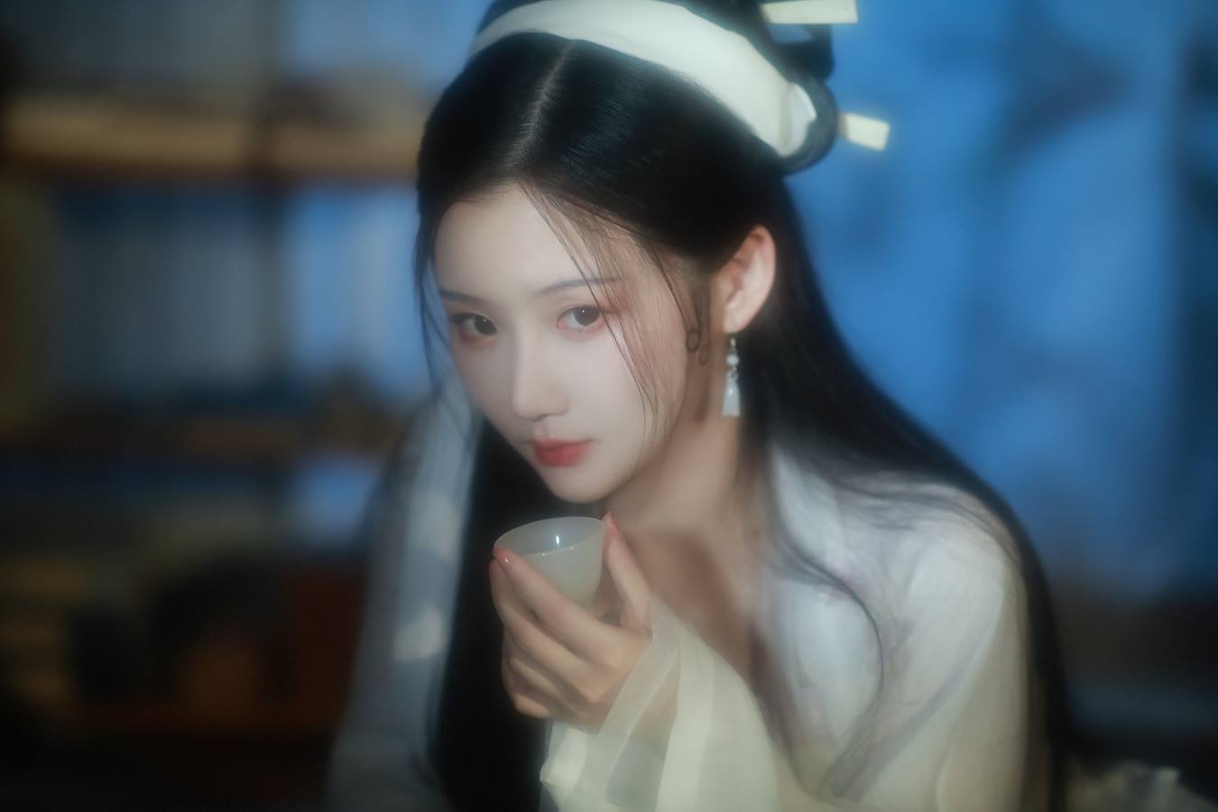 [YITUU艺图语] 2022.05.17 白蛇 zhouzhou [27P/469MB]