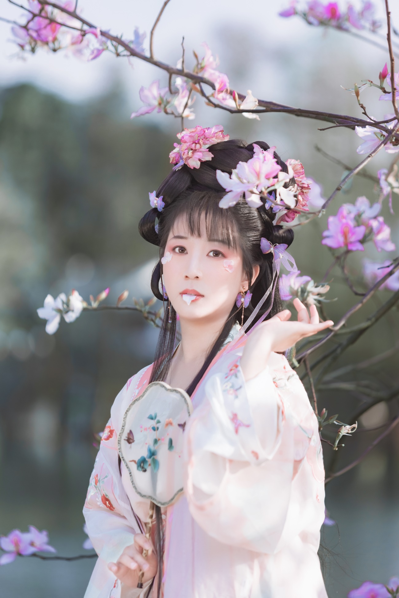 [YITUYU艺图语] 2022.05.22 春日宴 V [32P/277MB]