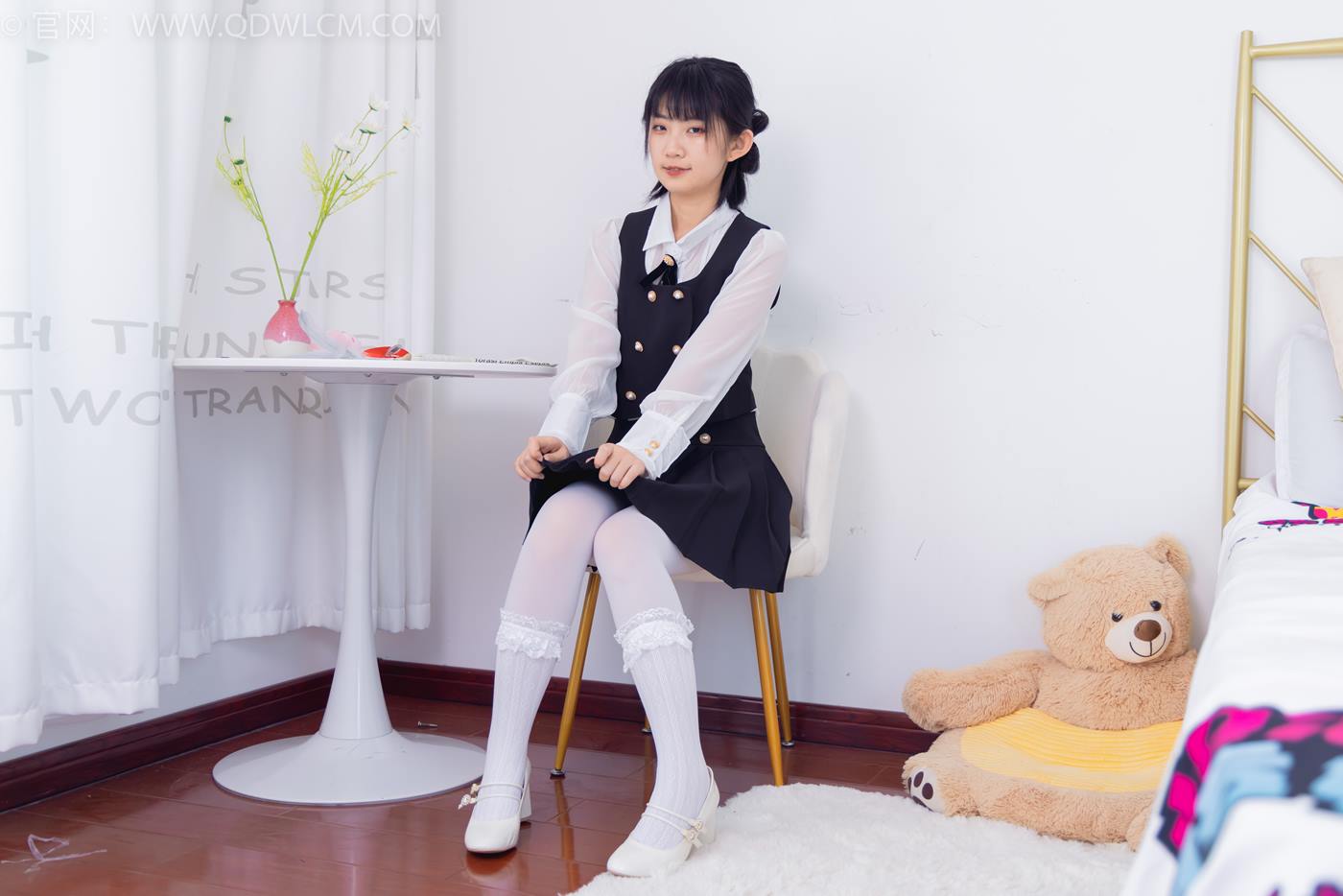 物恋传媒 NO.1555 暗月-蓝莓之恋[154P/1V/3.02GB]