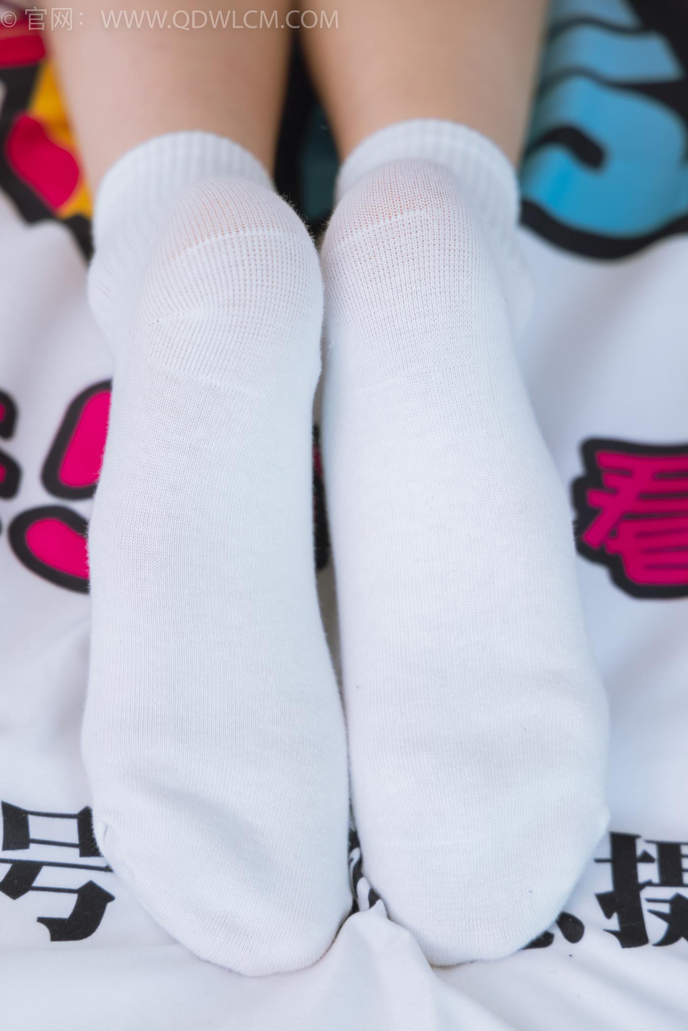 物恋传媒 NO.1559 颜颜-人来人往[150P/1V/3.16GB]