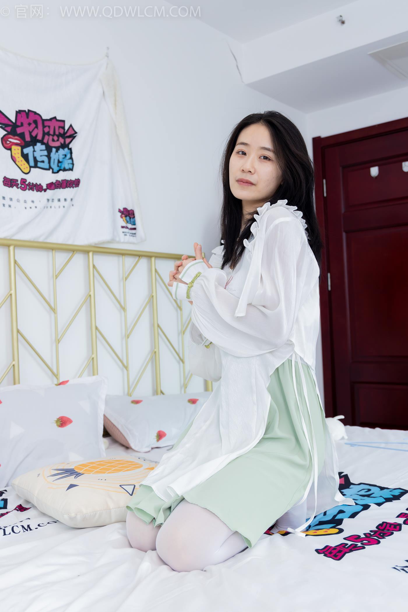 物恋传媒 NO.1547 菜菜-绿野仙踪[152P/1V/3.08GB]