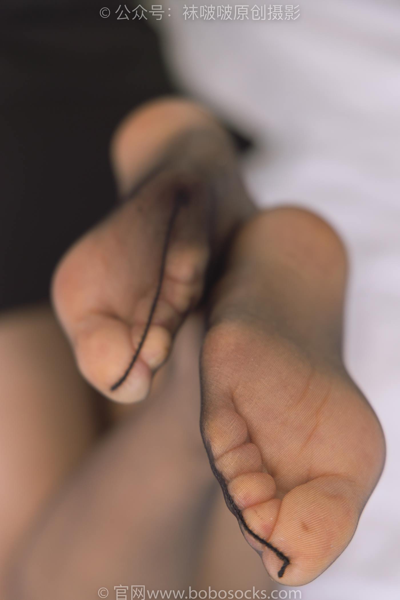 [BoBoSocks袜啵啵]NO.216 小甜豆-两双高跟鞋、肉丝、油亮黑丝[145P/1V/5.86GB]