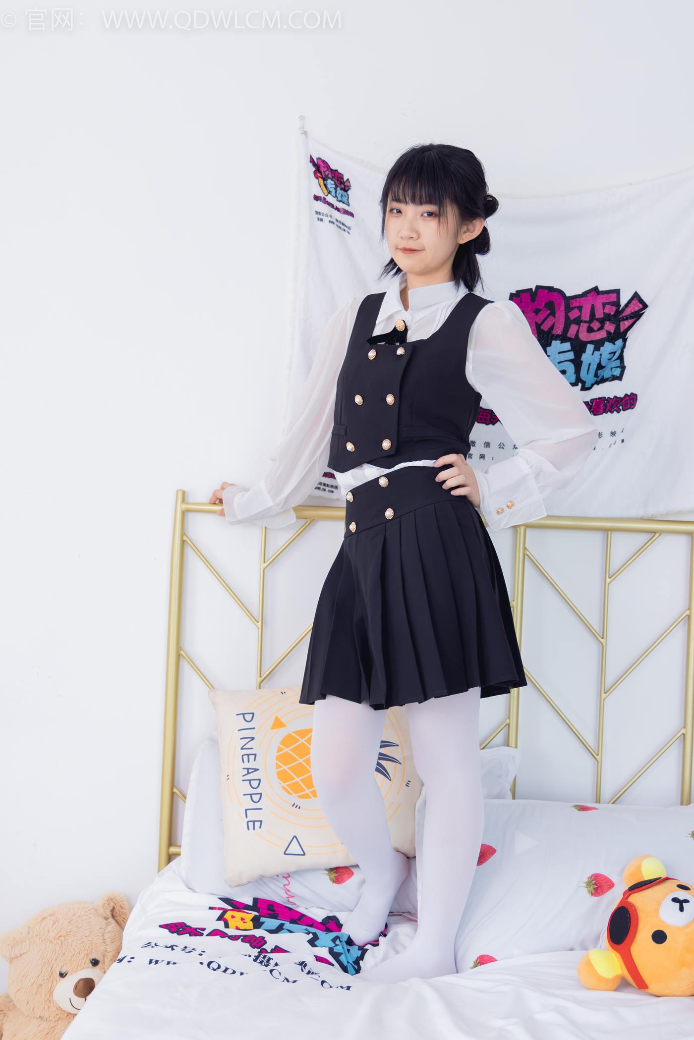 物恋传媒 NO.1555 暗月-蓝莓之恋[154P/1V/3.02GB]