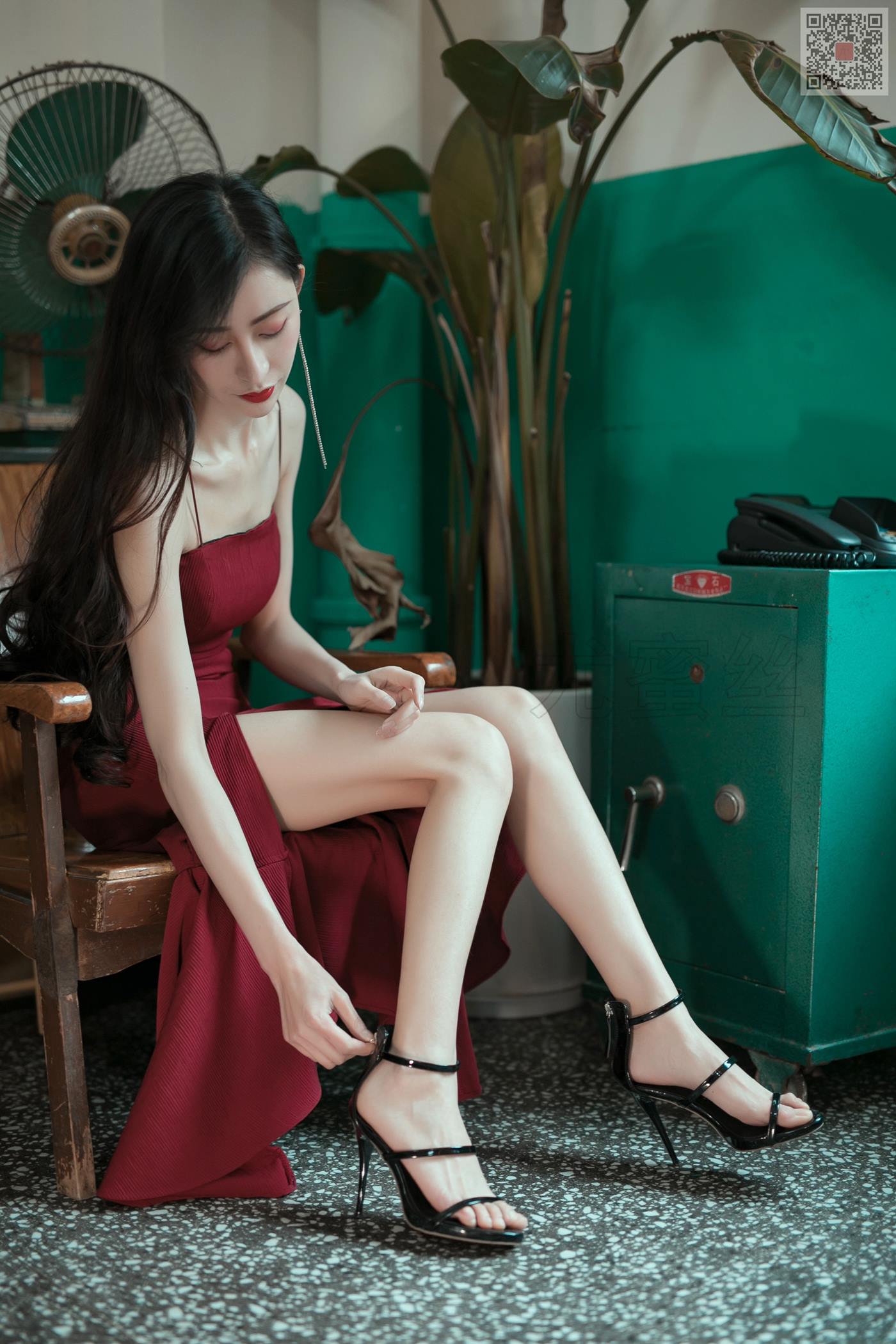 尤密思 No.015 穿搭推广展示图集 [70P/1V/309MB]