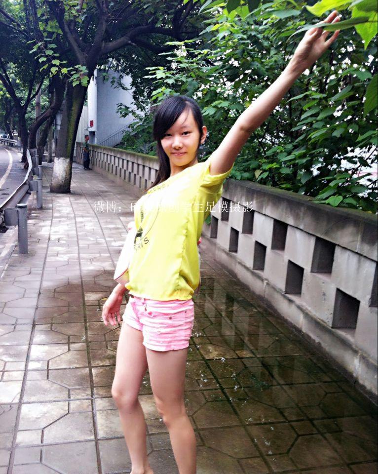 FCMZ原创学生足模摄影 No.025 苦苦 [39P/249MB]