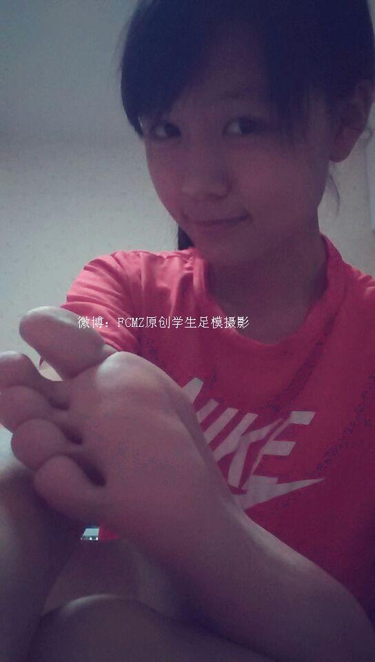 FCMZ原创学生足模摄影 No.027 乐花 [98P/573MB]