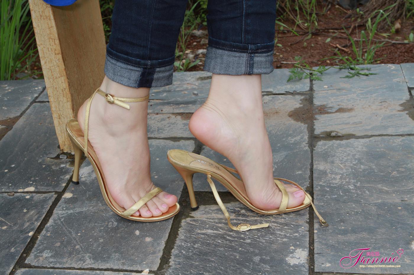 Fannie芬妮每足园 No.044 薄施粉彩 晶莹剔透5 [83P/243MB]