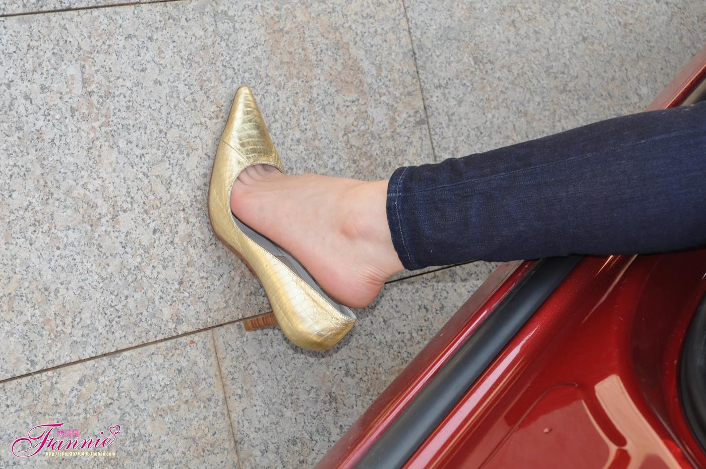 Fannie芬妮每足园 No.060 车窗外的风景1 [55P/170MB]