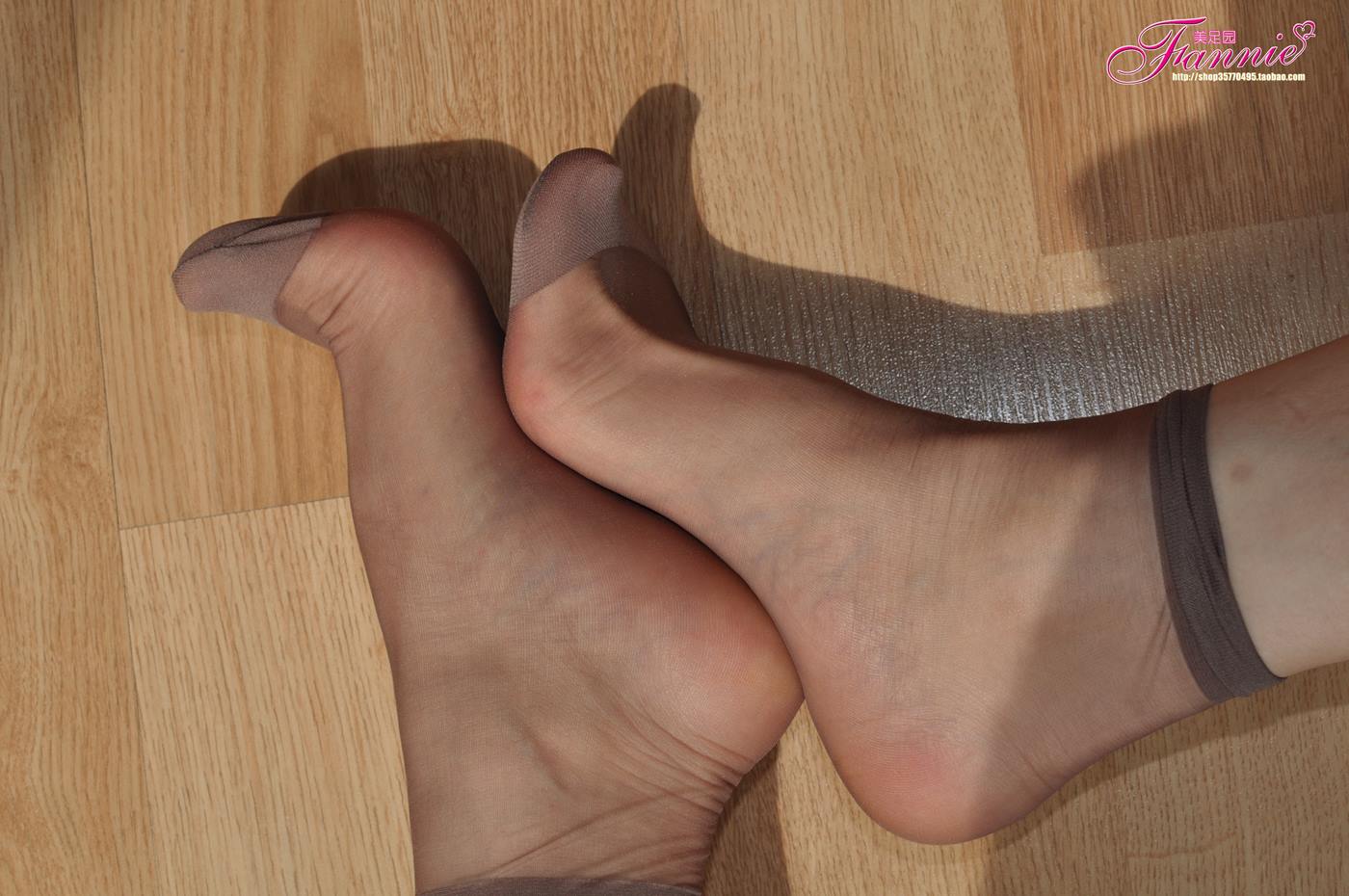 Fannie芬妮每足园 No.078 触摸阳光3 [49P/153MB]