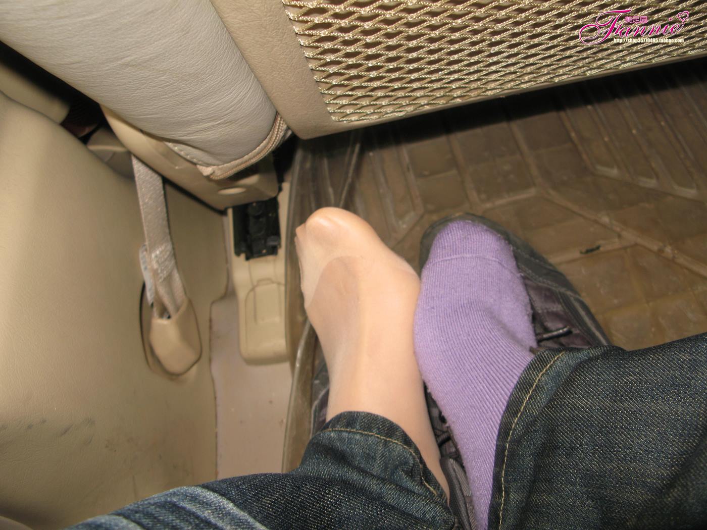 Fannie芬妮每足园 No.048 茶山温泉-丝族2 [82P/245MB]