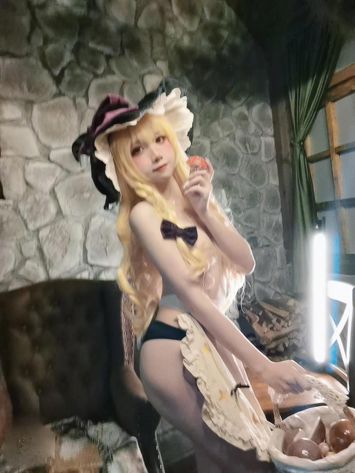 小和甜酒 - 魔理沙吃了蘑菇之后[41P/1V/330MB]