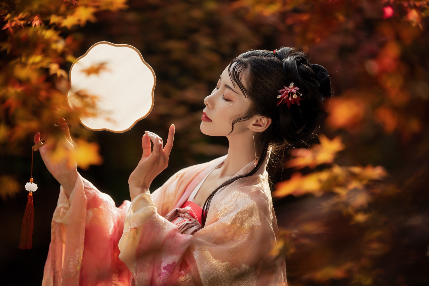 [YITUYU艺图语] 2022.06.01 枫意 木景抒 [21P/325MB]