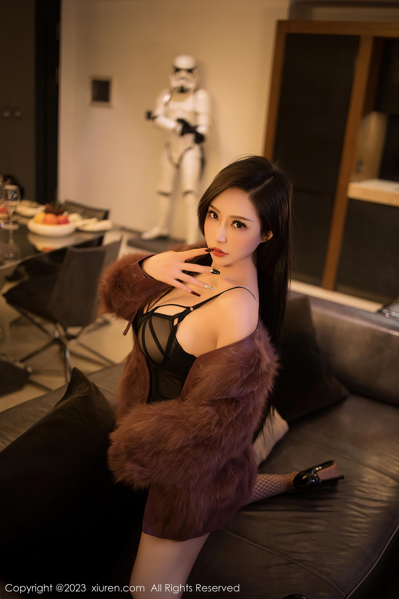 [Xiuren秀人网]2023.06.14 NO.6908 大琪琪Emily[82+1P/654MB]