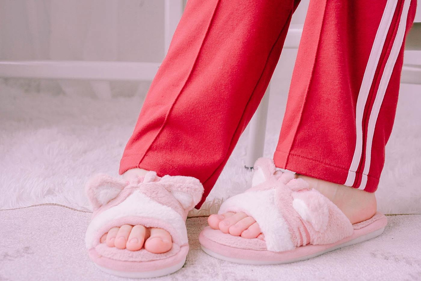 眼酱大魔王w - 裸足[9P/5MB]