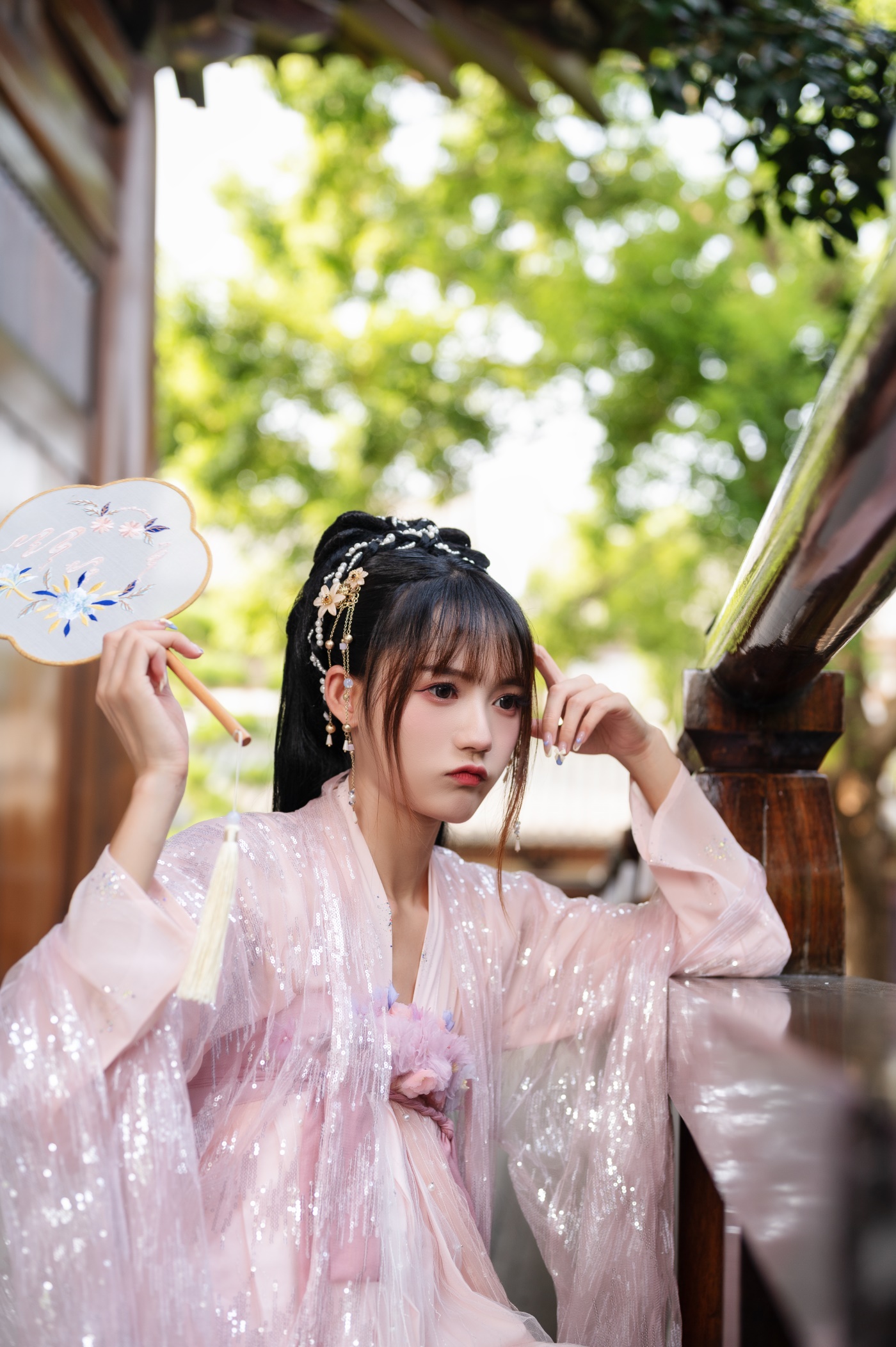 [YITUYU艺图语] 2022.06.06 佛缘 兔子Zzz不吃胡萝卜 [24P/226MB]