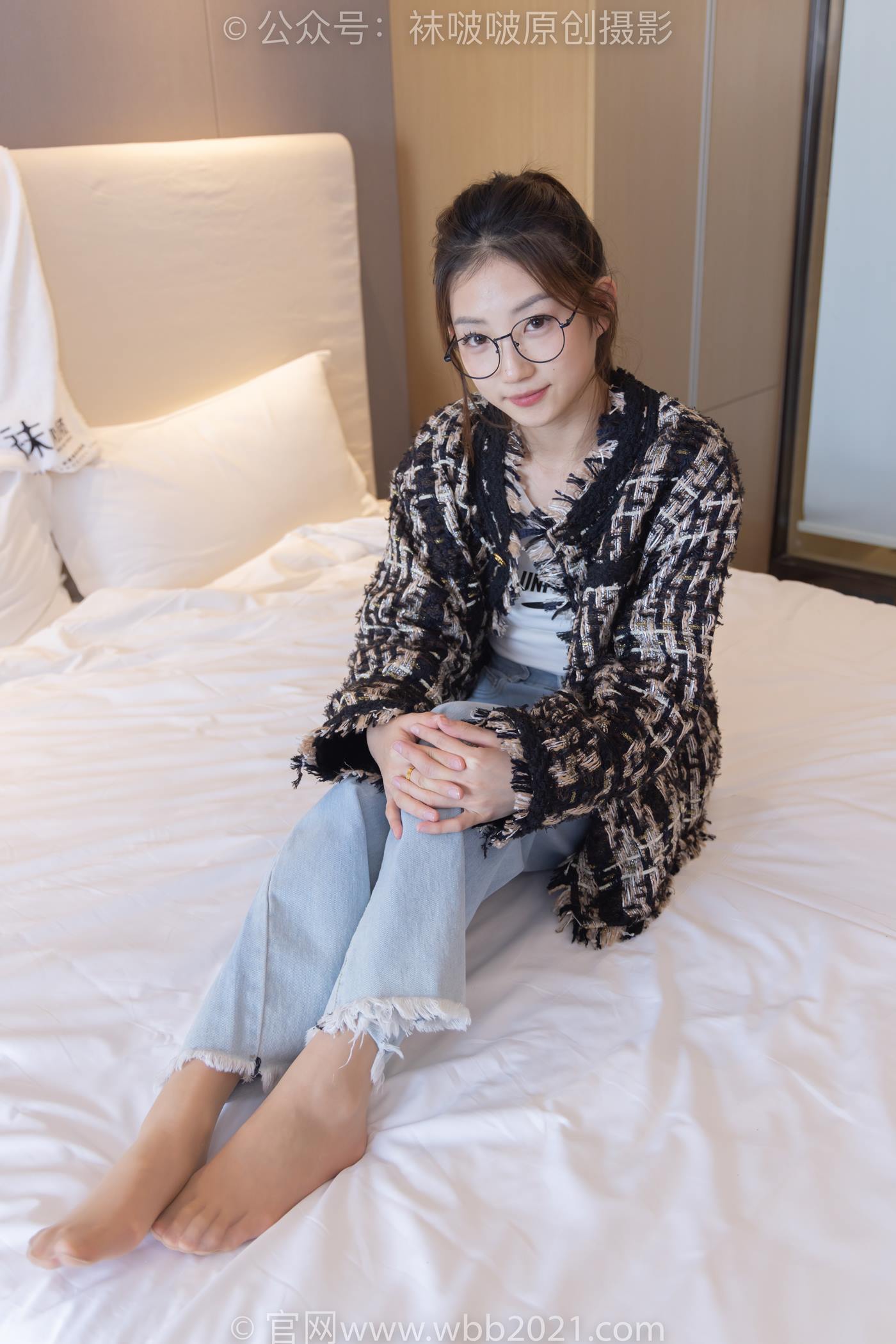 [BoBoSocks袜啵啵]NO.237 小沫-高跟鞋、皮鞋、肉丝、裸足[150P/1V/6.28GB]