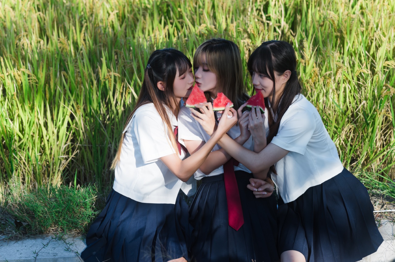 [YITUYU艺图语] 2022.06.02 17岁的夏天 Conkon控控 [34P/466MB]