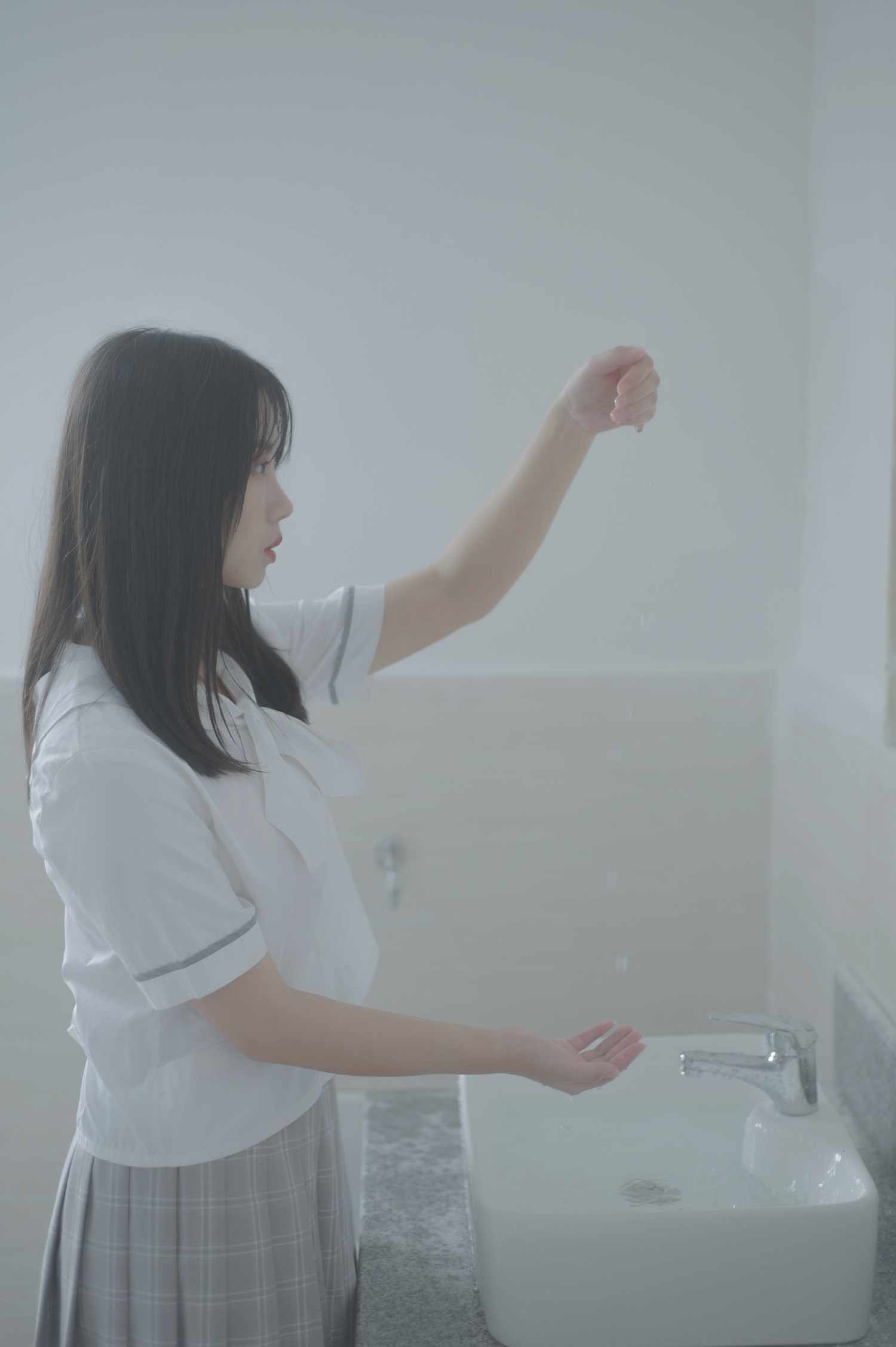 [YITUYU艺图语] 2022.05.29 迷雾校园 紫卿 [20P/105MB]
