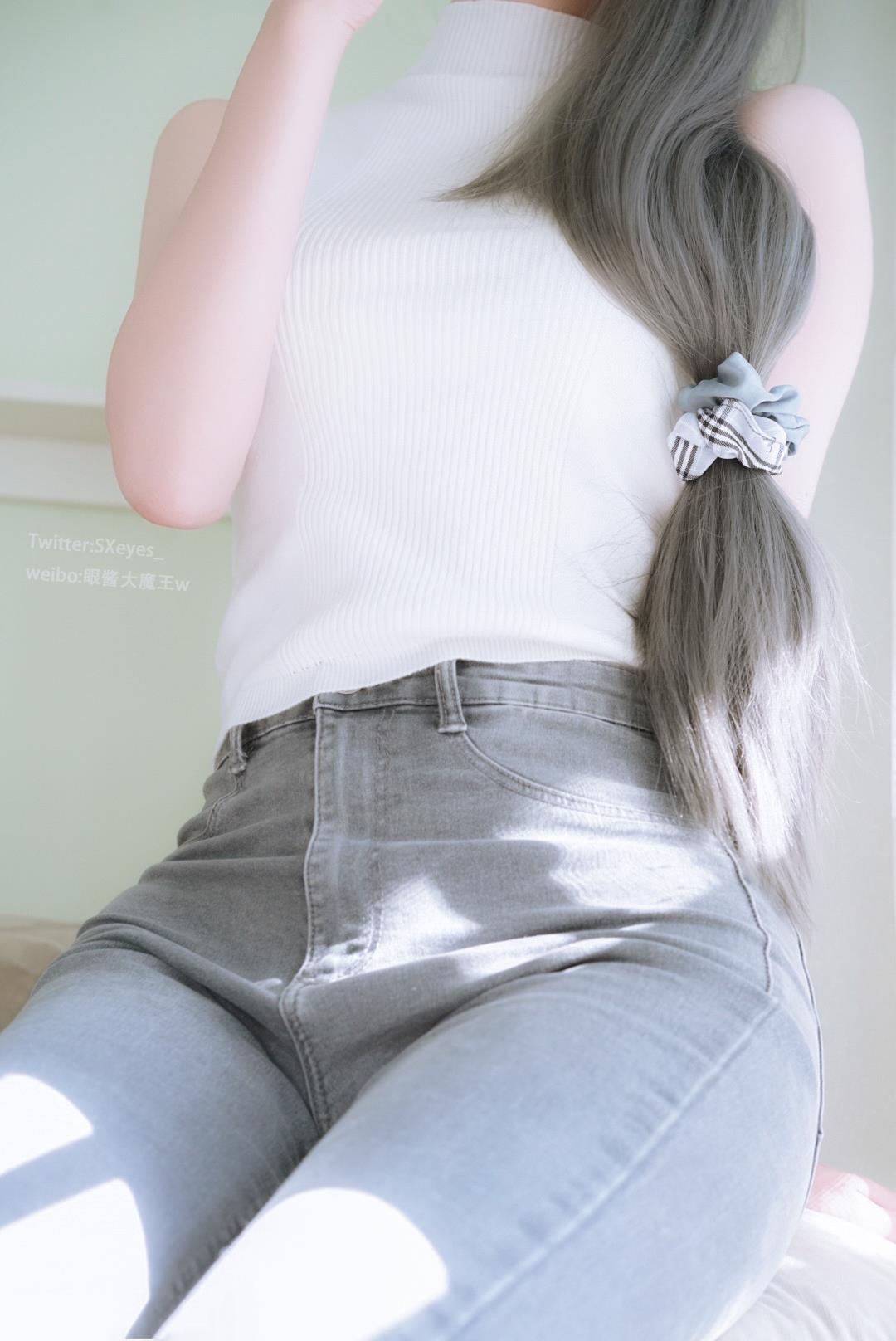 眼酱大魔王w  白色无袖[32P/208MB]