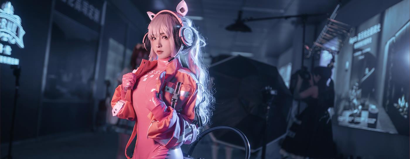 九九八XY - 萤火虫漫展 NIKKE 胜利女神 爱丽丝[18P/75MB]