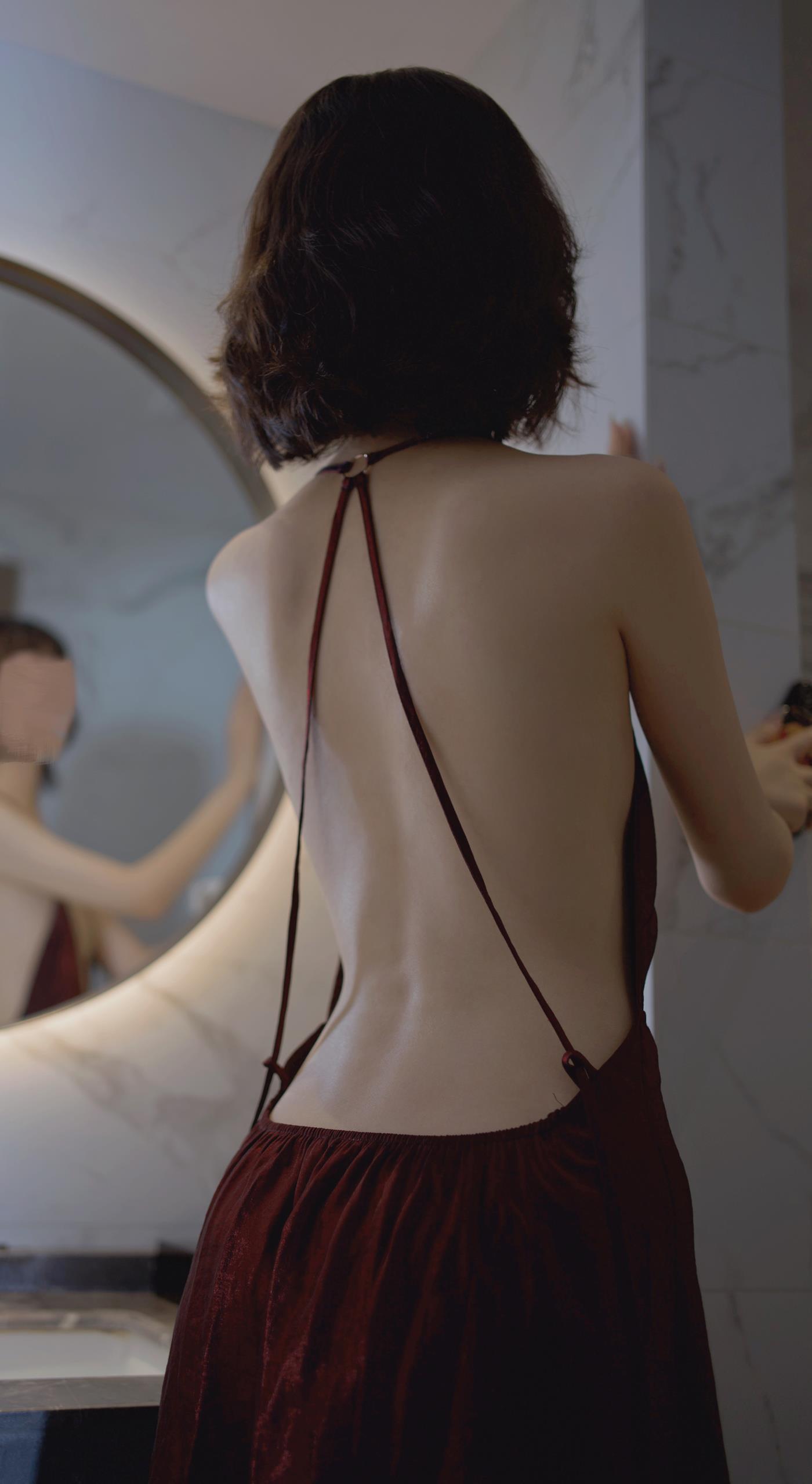 禅院熏 - 红裙[44P/326MB]