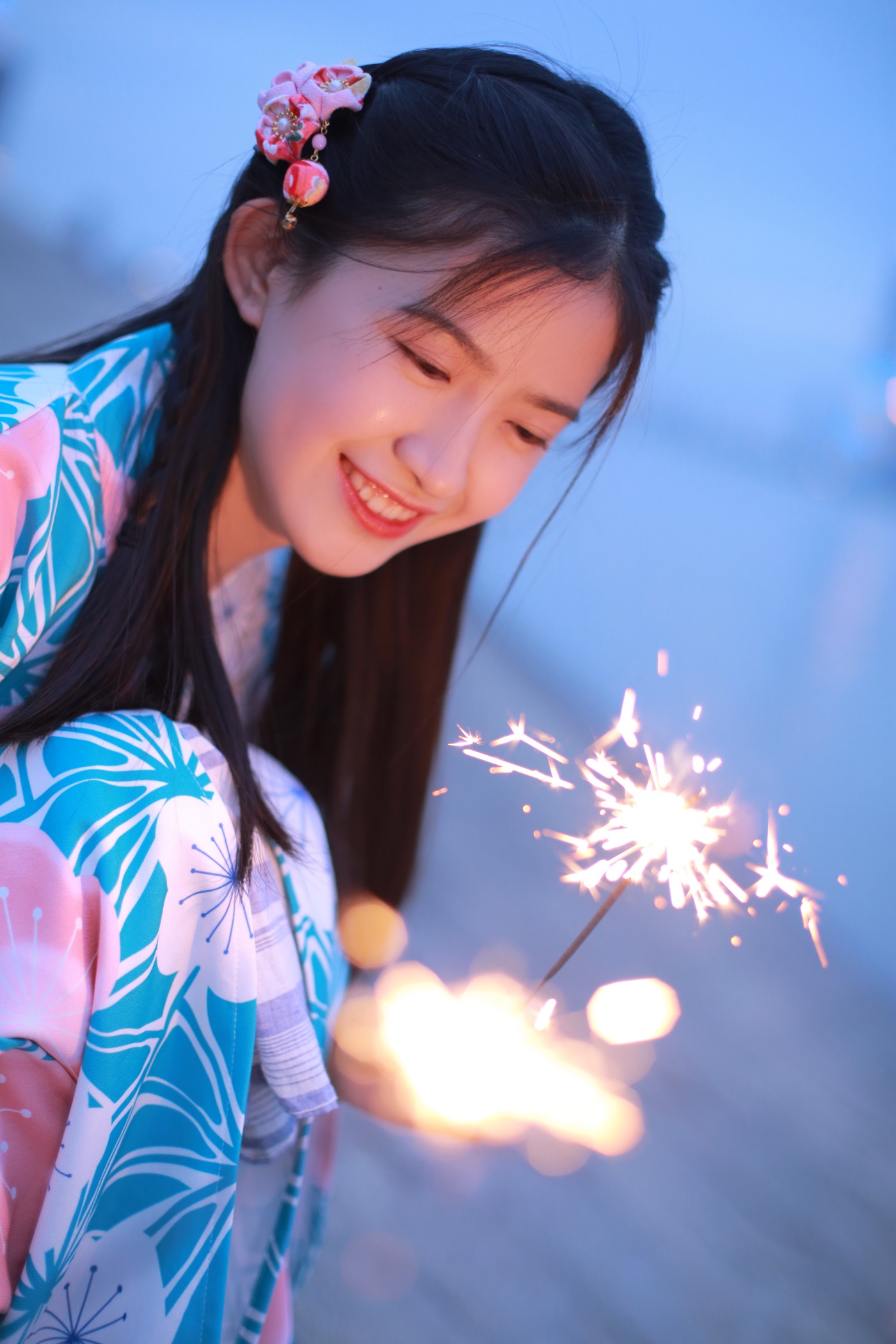 [YITUYU艺图语] 2022.06.06 花火 小草草呀 [22P/156MB]