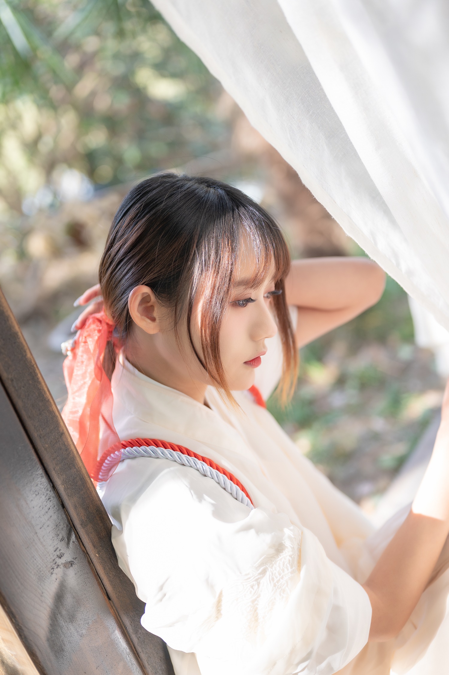 [YITUYU艺图语] 2022.05.30 玉龙赋 兔子Zzz不吃胡萝卜 [28P/263MB]
