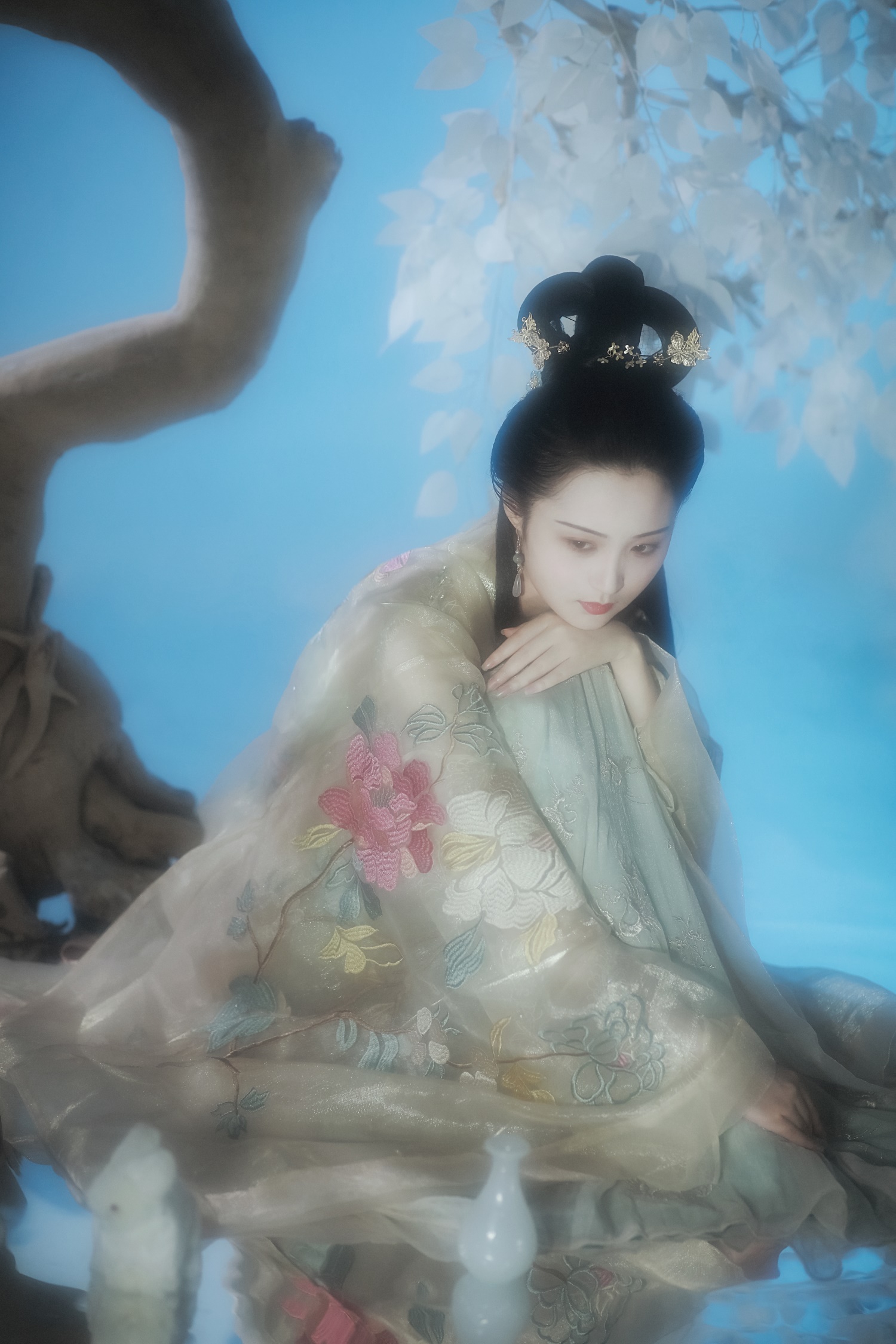 [YITUYU艺图语] 2022.05.27 广寒宫 鱿鱼阿姨 [25P/375MB]