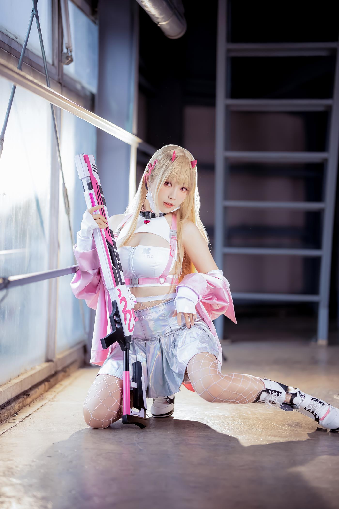 Ely_eee(ElyEE子) - Viper special 毒蛇特別版[37P/2V/145MB]