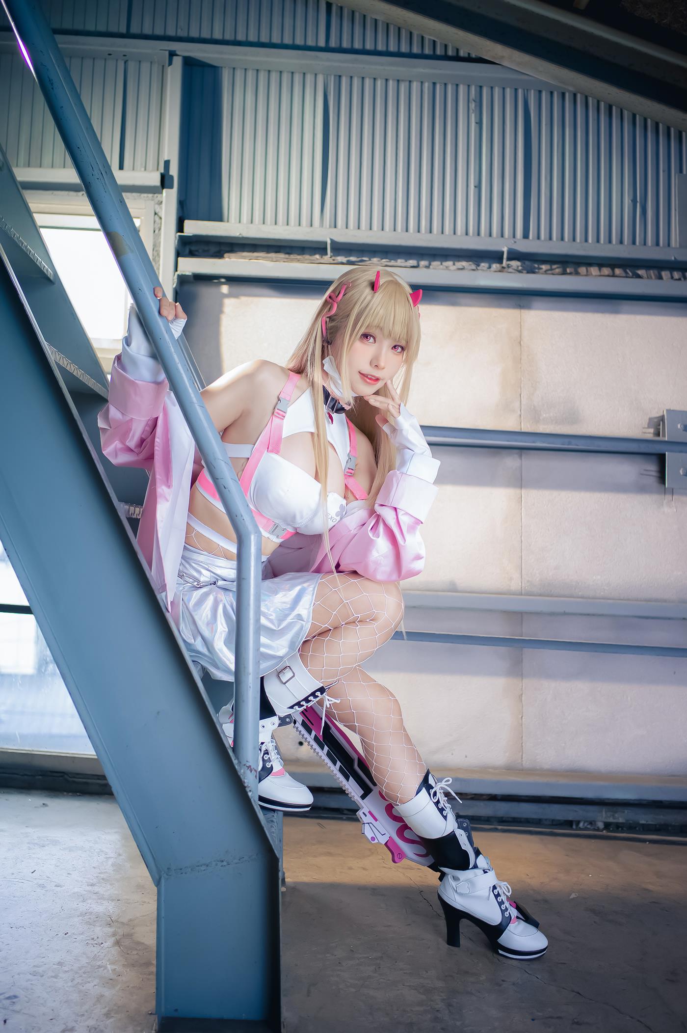 Ely_eee(ElyEE子) - Viper special 毒蛇特別版[37P/2V/145MB]