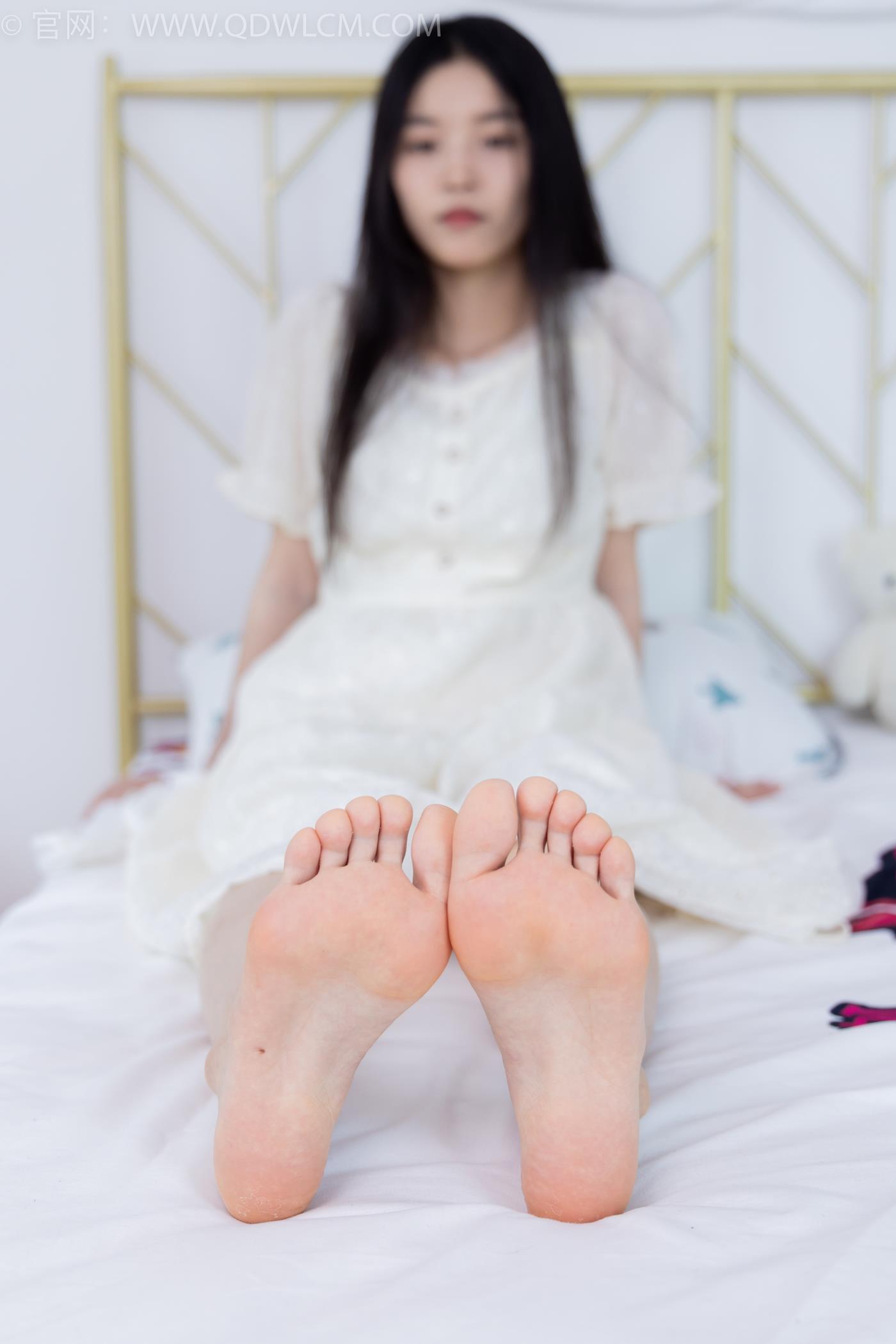 物恋传媒 NO.1600 茯苓-雨后傍晚[150P/1V/3.51GB]