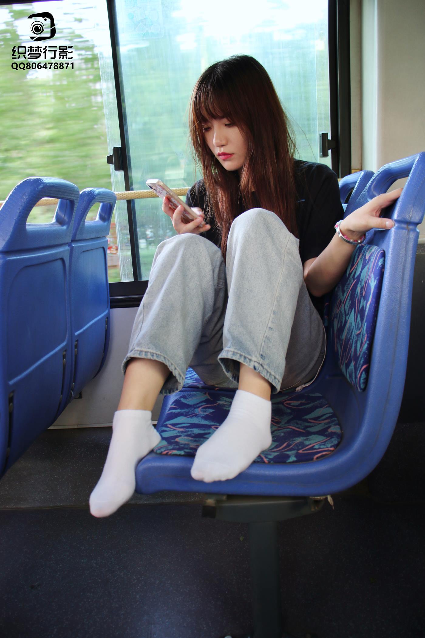 [织梦映像] NO.002-城市公交-开往幸福的列车 [100P/1V/2.76GB]