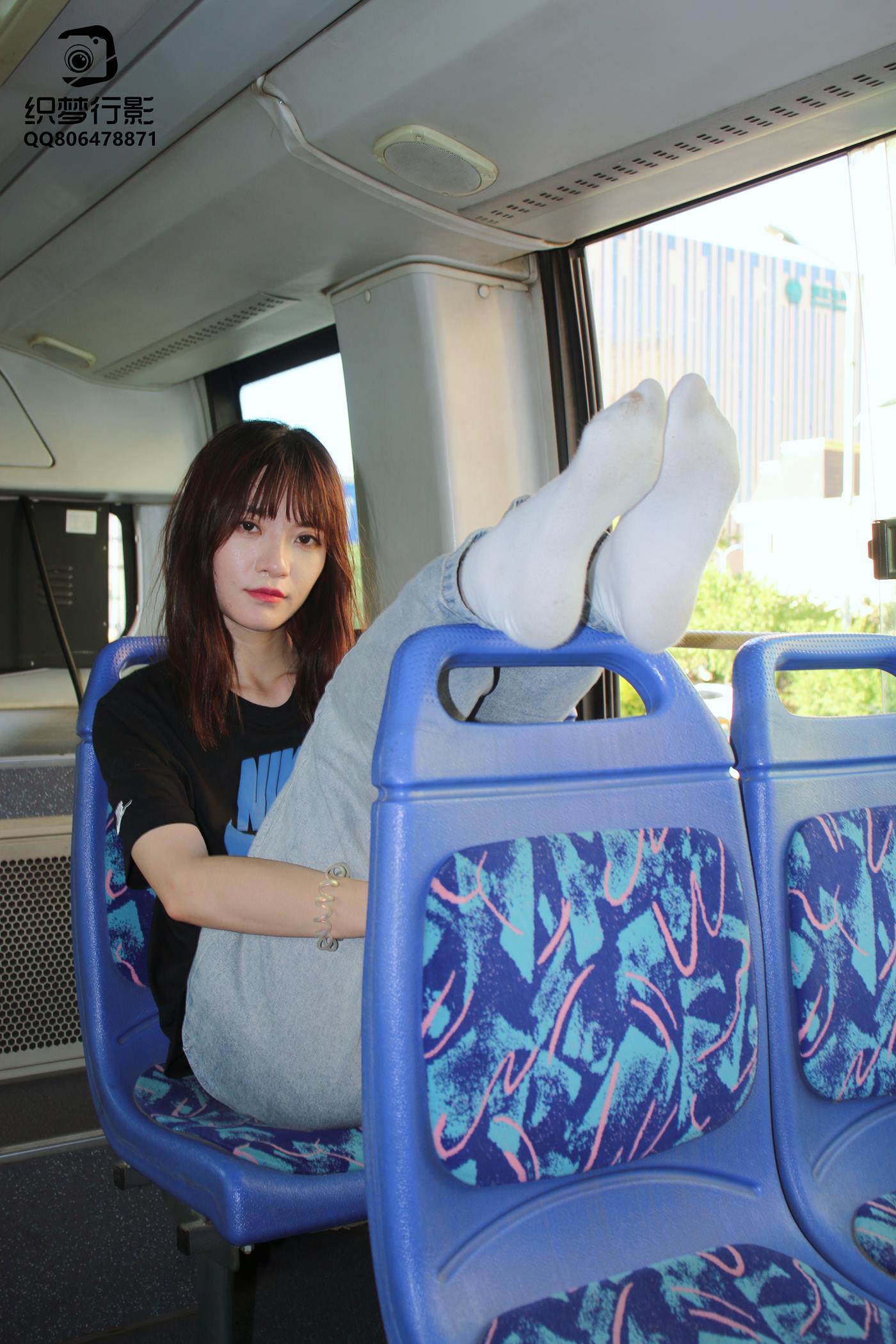 [织梦映像] NO.002-城市公交-开往幸福的列车 [100P/1V/2.76GB]