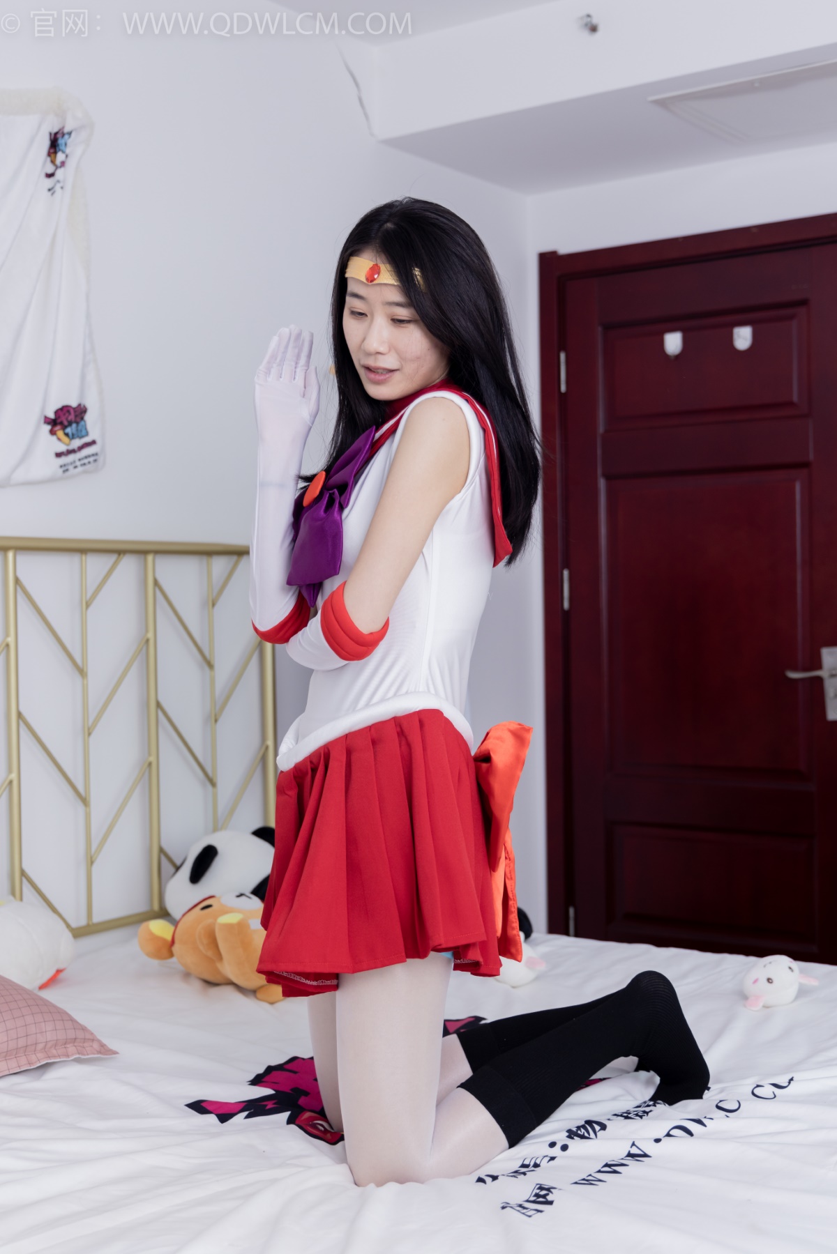 物恋传媒 NO.1592 菜菜-美少女战士[158P/1V/3.79GB]