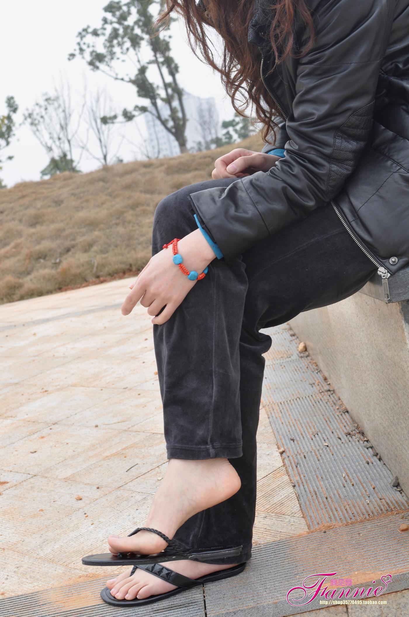 Fannie芬妮每足园 No.093 春江水暖丫先知1 [69P/202MB]