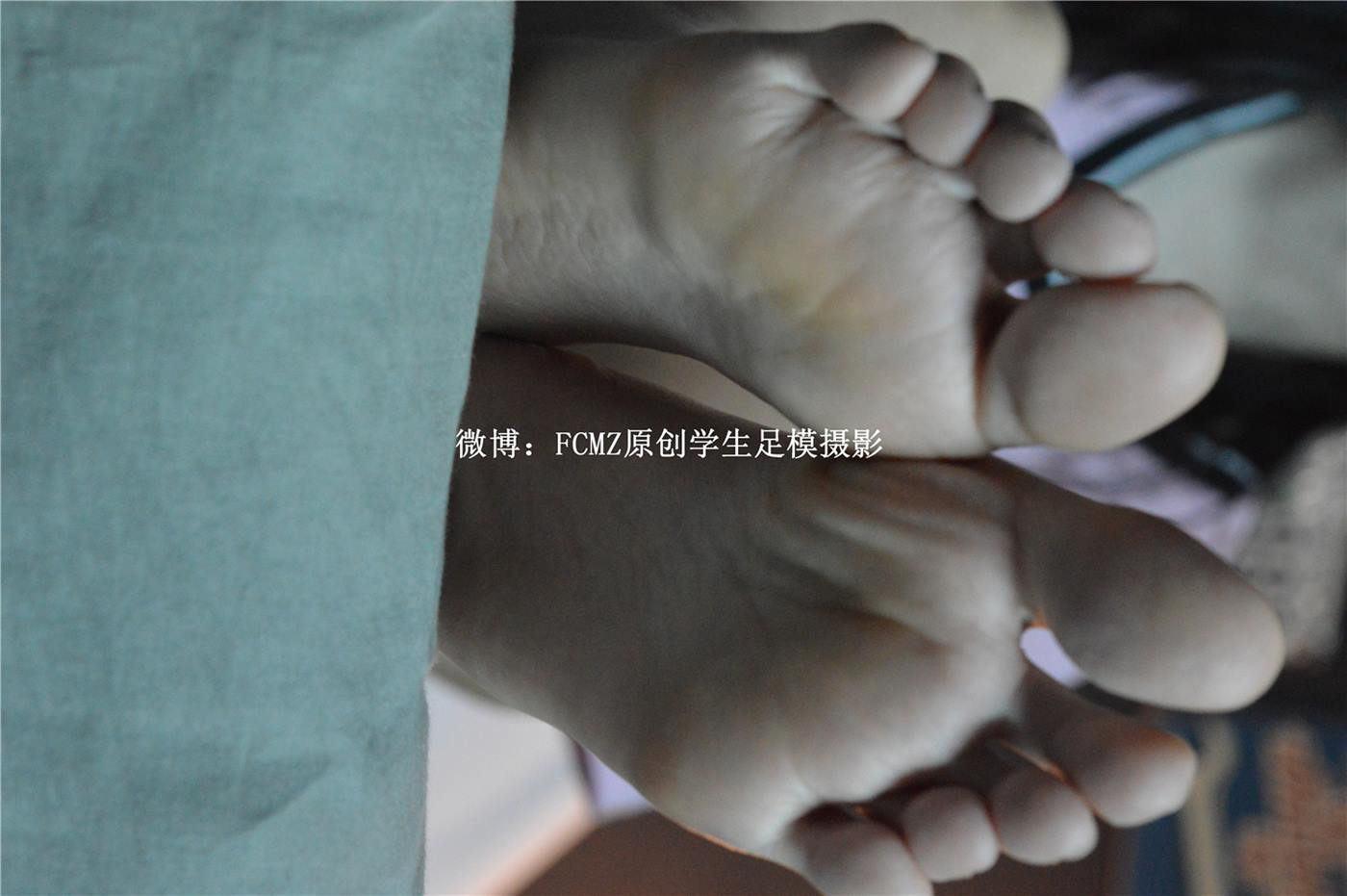 FCMZ原创学生足模摄影 No.034 苗苗客户定制 [250P/164MB]