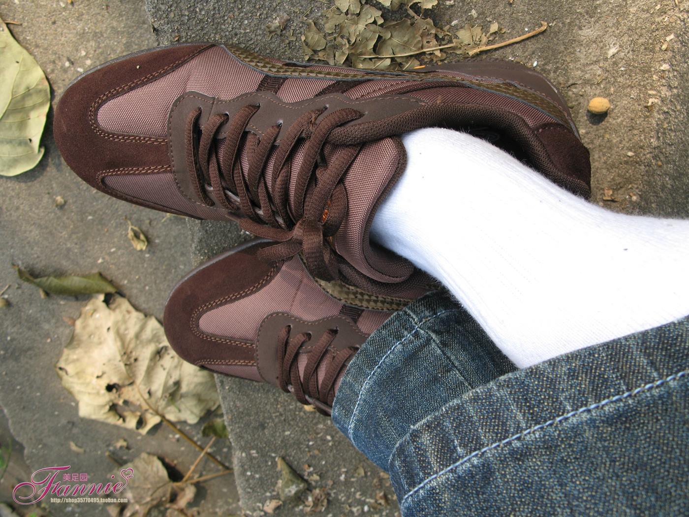 Fannie芬妮每足园 No.111 冬日午后的阳光（裸足） [49P/170MB]