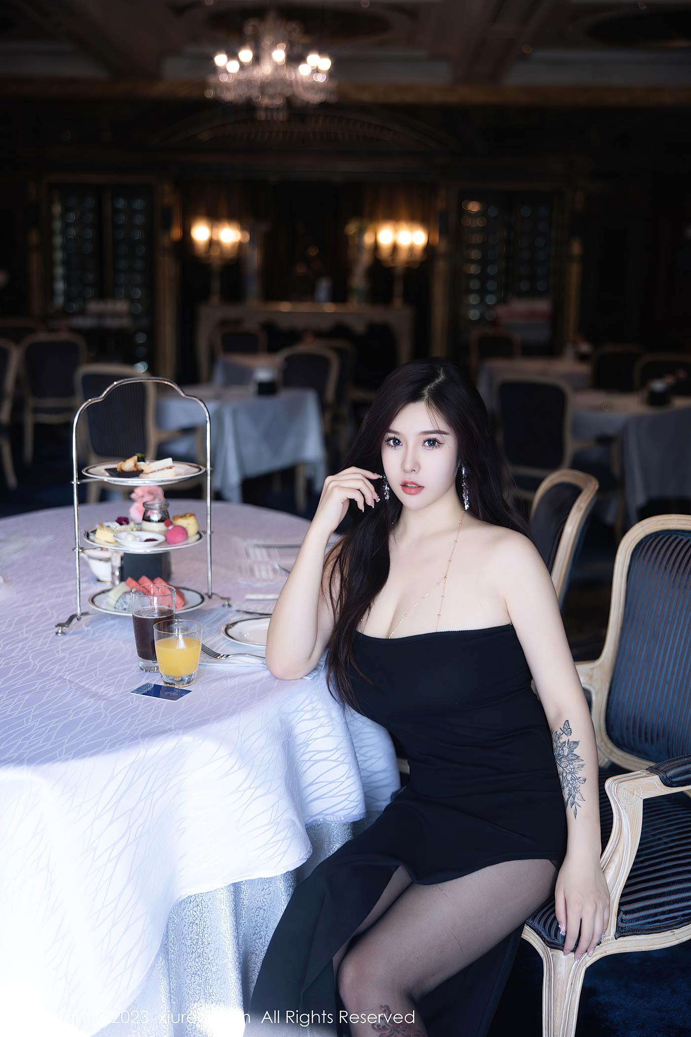 [Xiuren秀人网]2023.06.26 NO.6973 周思乔Betty[80+1P/700MB]