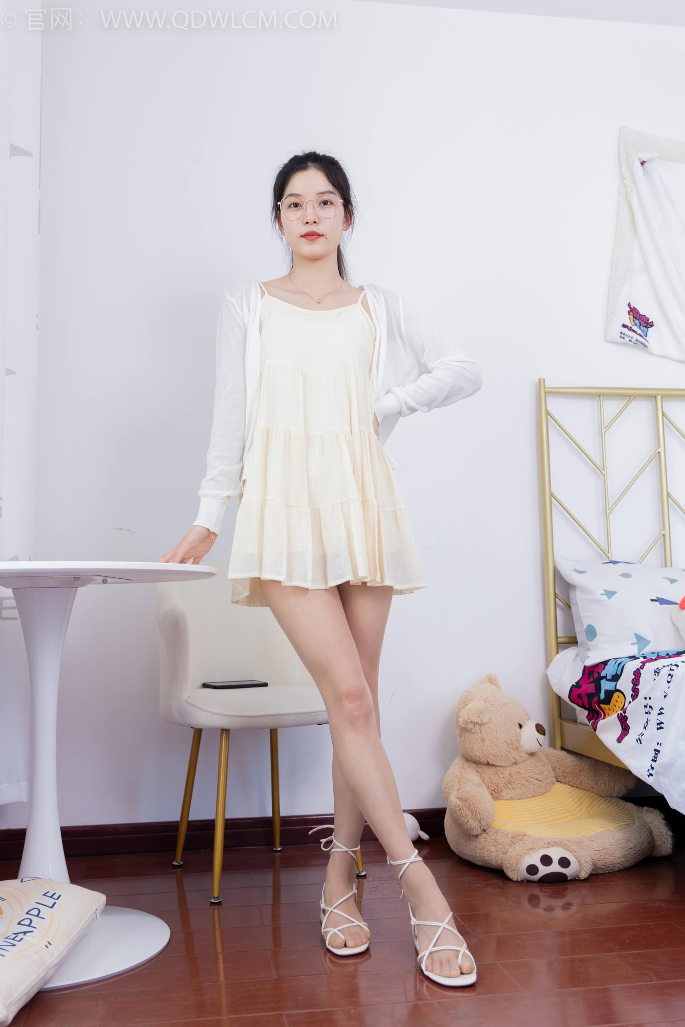 物恋传媒 NO.1622 茯苓-勇敢追逐[151P/1V/4.00GB]