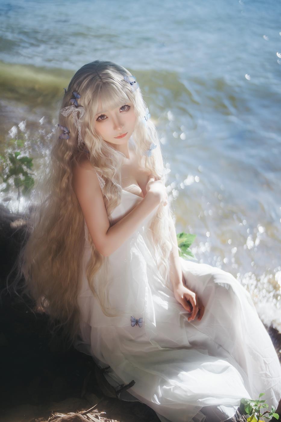 是三不是世w  - 湖边白裙[15P/232MB]