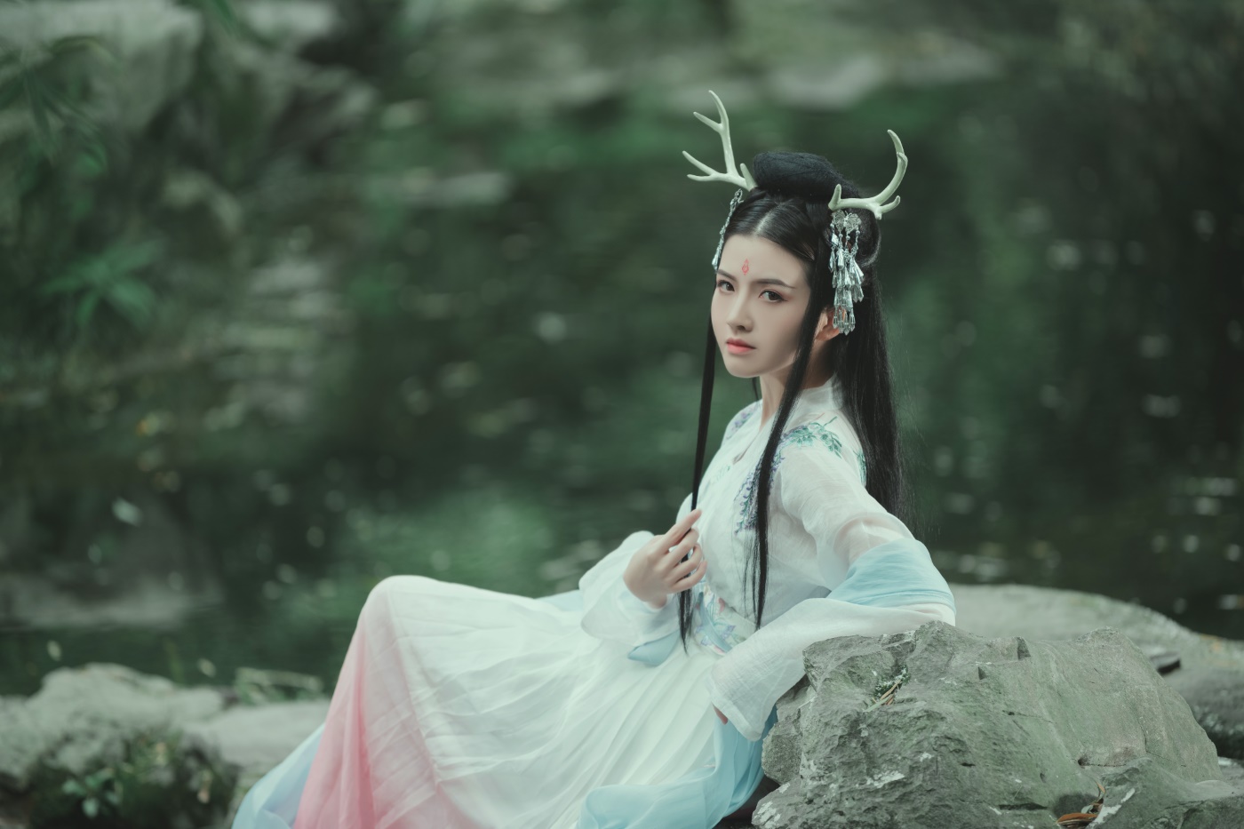 [YITUYU艺图语] 2022.06.12 夫诸 Dtifa丁小妮 [20P/357MB]