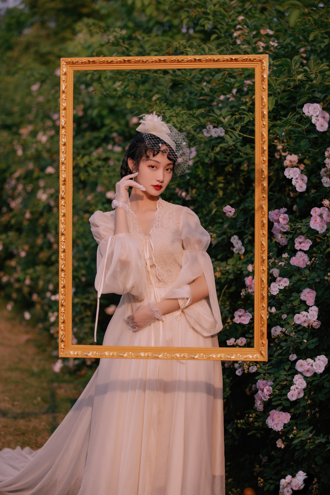 [YITUYU艺图语] 2022.06.16 蔷薇有你 凌子兮 [23P/406MB]